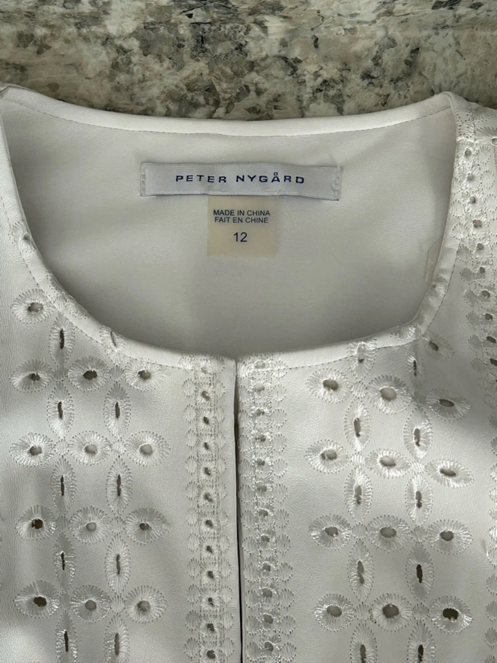 Peter Nygard Open Front White Eyelet Cut Vegan Leather Over Jacket Coat Size 12 - Picture 7 of 11